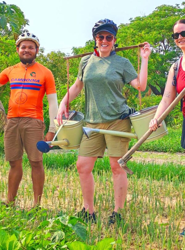 Cycling to visit to the local vegetable farm, bike of the Siem Reap Countryside.