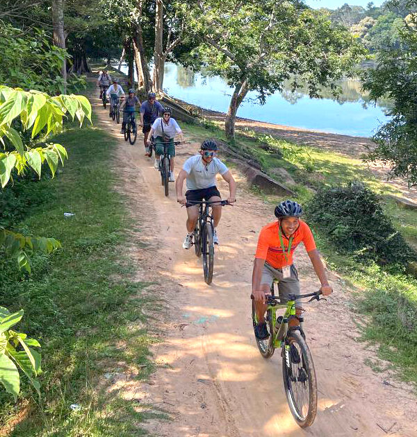 ECO-FRIENDLY TOUR COMPANY