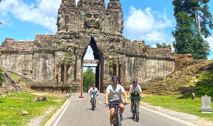 Angkor Temples and History Tour by Bike with Local Lunch