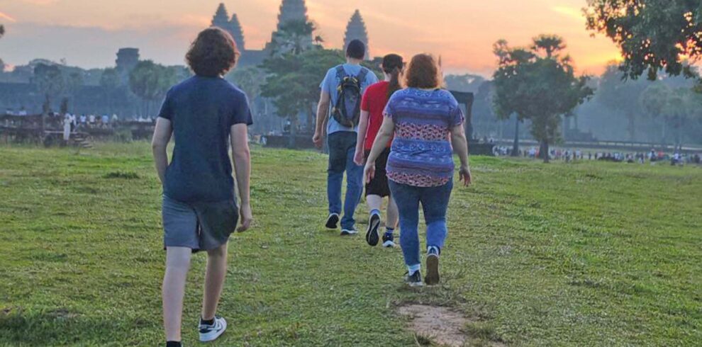 Sunrise Hiking Tour of the Angkor temple