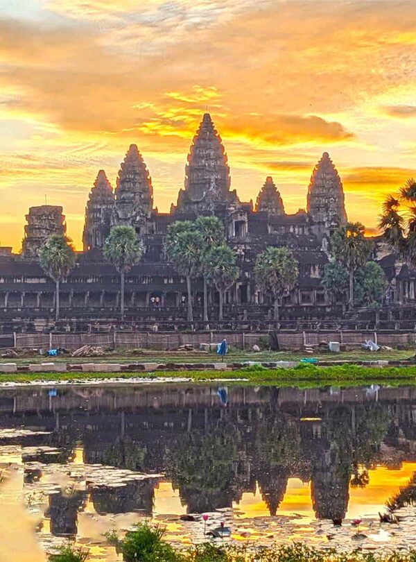 Sunrise by bike and temple tour
