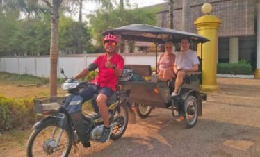 Siem Reap foodies and City tour by local Tuk Tuk