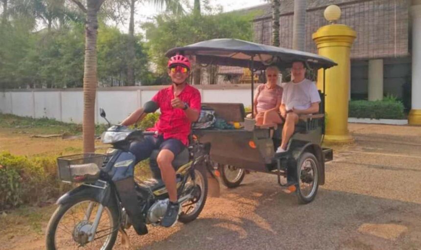 Siem Reap Foodies and City Tour by Local Tuk Tuk
