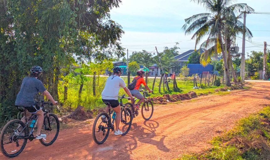 Good Afternoon Siem Reap Half-day Cycling of the Countryside at Sunset