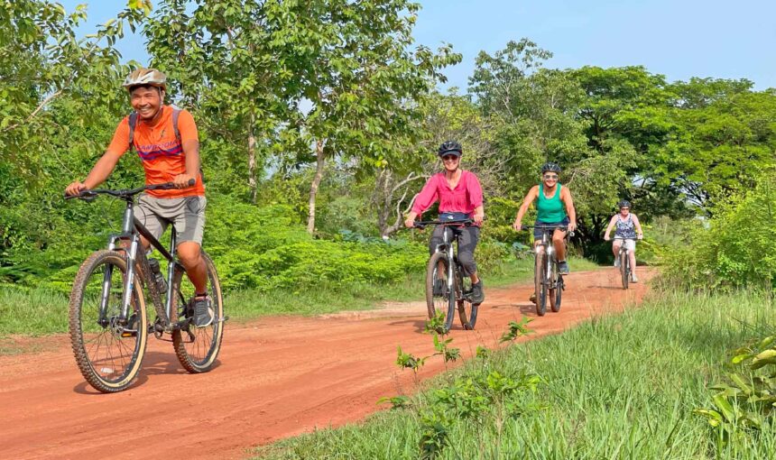 Traveler’s Guide: Short Excursion by Bike of Siem Reap