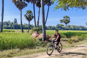 Phnom Penh to Siem Reap on Mekong River by bike hike and kayak