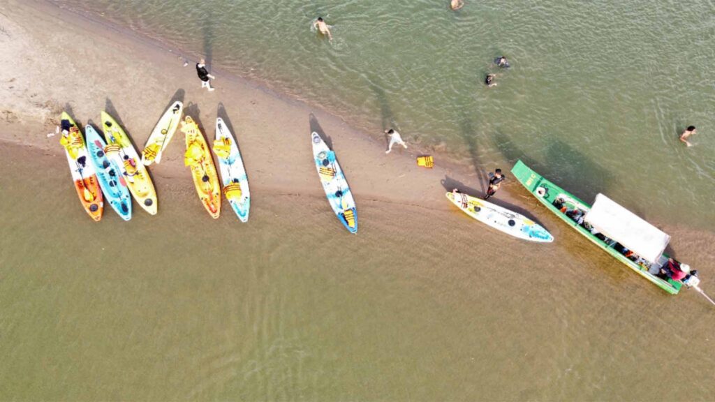 Kayaking tour on the Mekong river in Cambodia